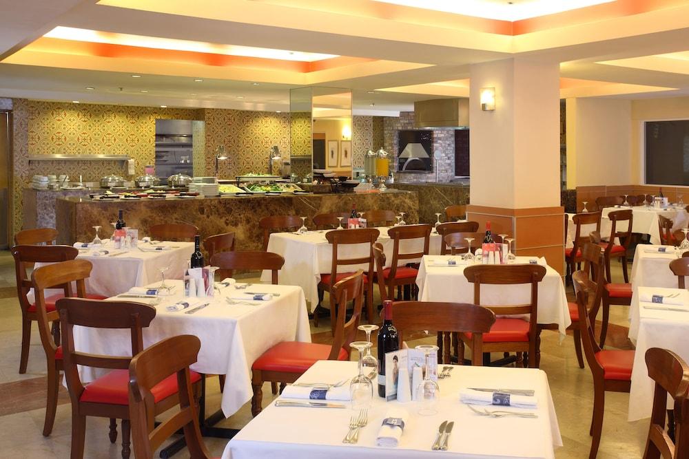 Marriott Tijuana Hotel Extérieur photo