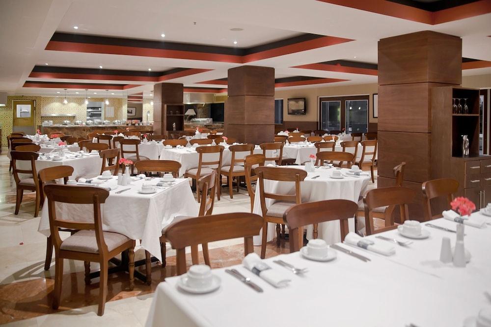 Marriott Tijuana Hotel Extérieur photo