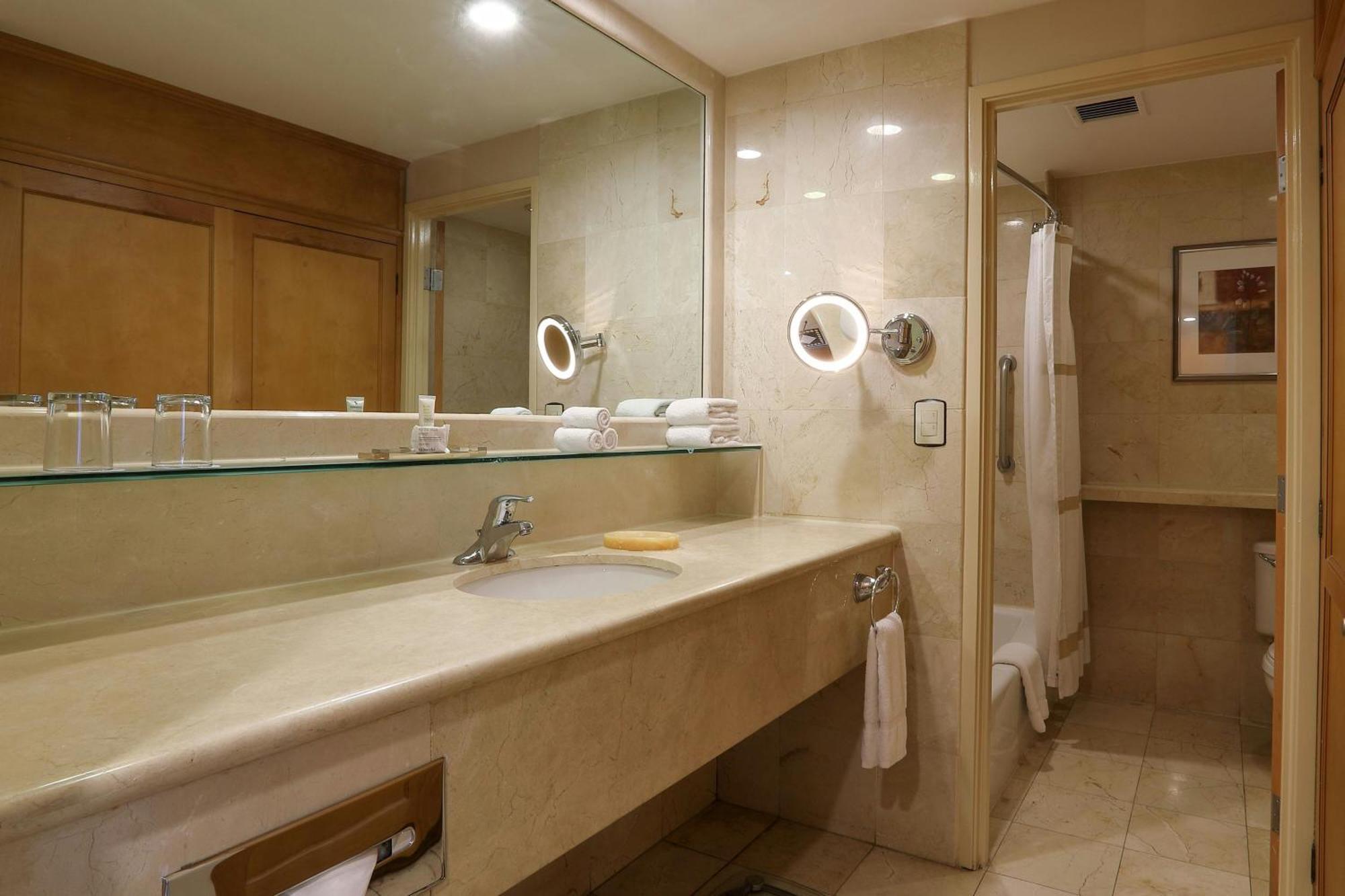 Marriott Tijuana Hotel Extérieur photo